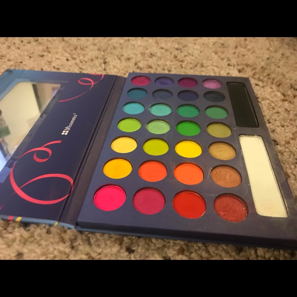bh cosmetics | Take me to Brazil palette - Picture 5 of 7